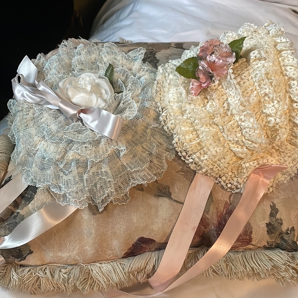 Lot of 2 Vintage Bonnets